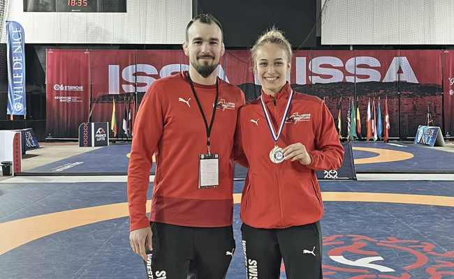 Bei der Elite geglänzt: Annatina Lippuner erkämpft sich in Nizza die Bronzemedaille