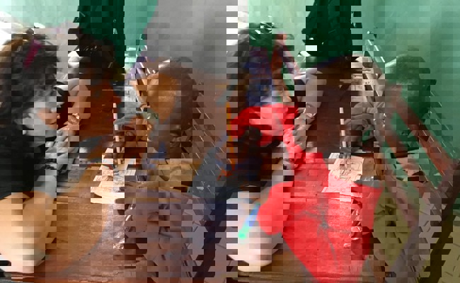 Stifte, Hefte, Papier: Sammelaktion für das Schulprojekt Tala Mosika