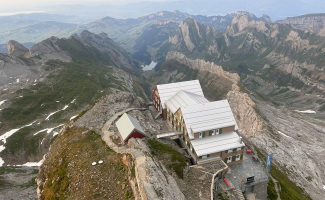 Zu Fuss auf den Säntis-Gipfel: «Das Volk auf dem Berg ist ein anderes»
