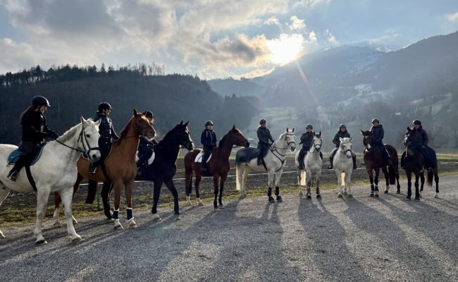 Reitclub konnte Neujahrsritts bei bestem Wetter und schneefreien Strassen durchführen
