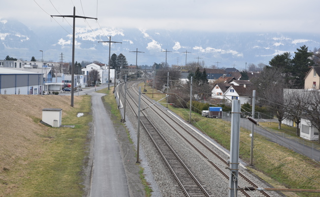 Bahnhalt: Flammender Appell der jungen Generation