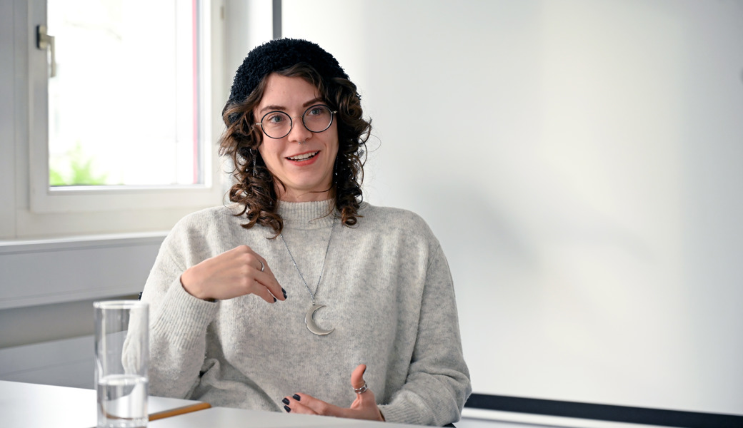 Larissa Wild arbeitet seit 2019 als Game Designerin und Game Artist bei Stray Fawn Studio.