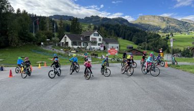 Im Parcours und im Wald unterwegs: Viel technisches Geschick auf dem Bike bewiesen