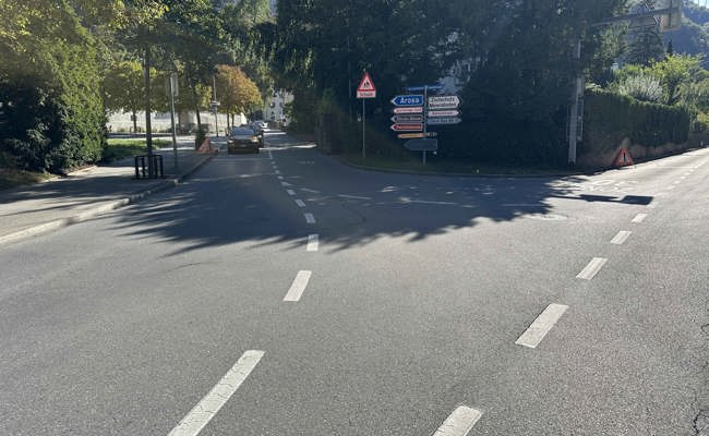 E-Scooter-Fahrer bei Kollision mit Auto verletzt