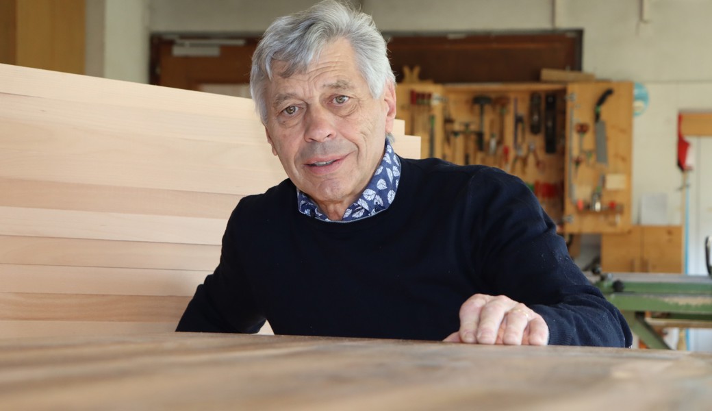 Ferdinand Riederer tritt als Präsident des Verbands Schweizerischer Schreinermeister und Möbelfabrikanten, Sektion Kanton St.Gallen, ab. 