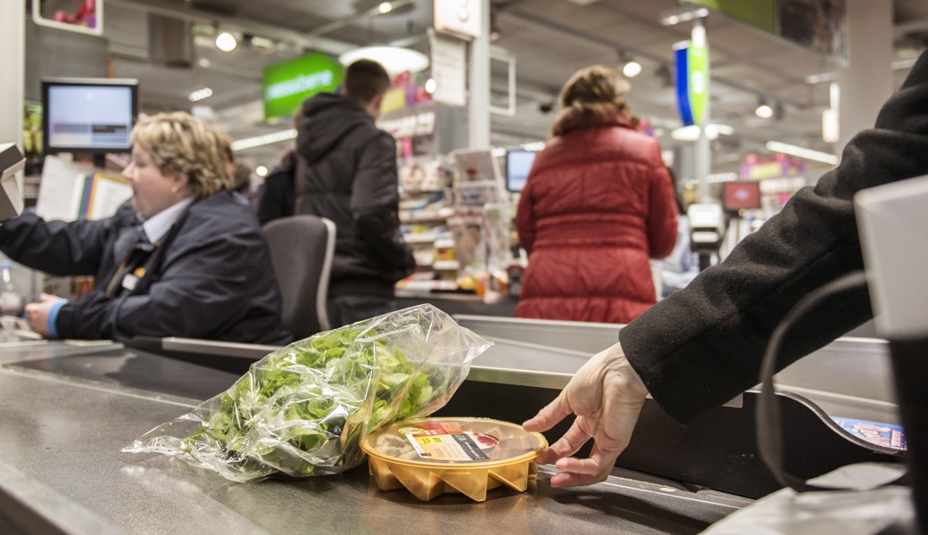 Nützt es nur Grossverteilern, wenn der Kanton St. Gallen längere Ladenöffnungszeiten erlaubt – oder auch den kleineren Detaillisten?