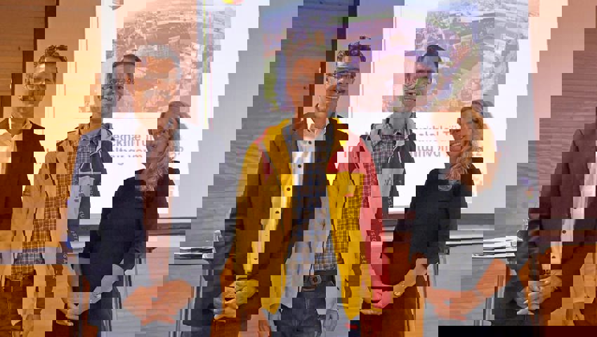  Sie informierten und beantworteten Fragen bei einem Informationsabend im Juni 2022 (von links): Gemeindepräsident Bertrand Hug, Paul Koch (Präsident der IG MZH) und Schulratspräsidentin Laila Roduner. 