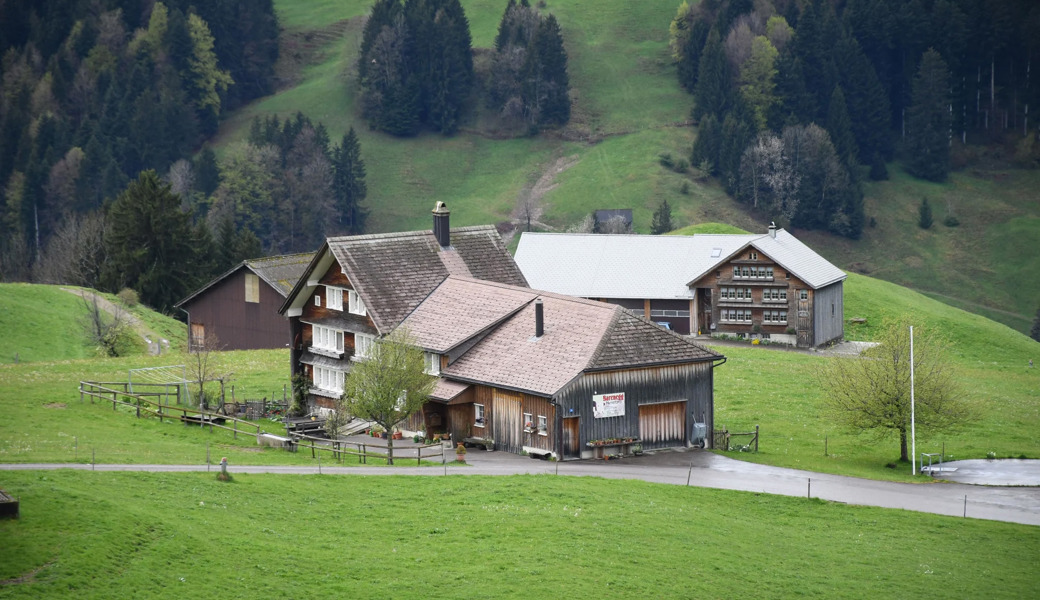 Noch gehört der rund 3,5 Kilometer ausserhalb des Dorfes Hemberg gelegene Hof dem Kanton St.Gallen.