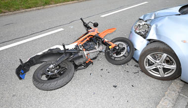 16-Jähriger Töfffahrer bei Unfall erheblich verletzt