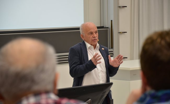 Ueli Maurer: «Die Welt ist nicht nur schwarz und weiss»