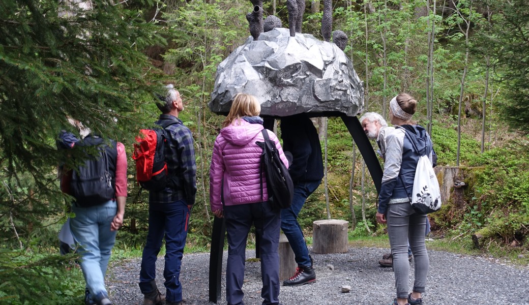 Der neue Klangweg wurde gleich am ersten Tag rege genutzt, um zu hören und zu staunen.