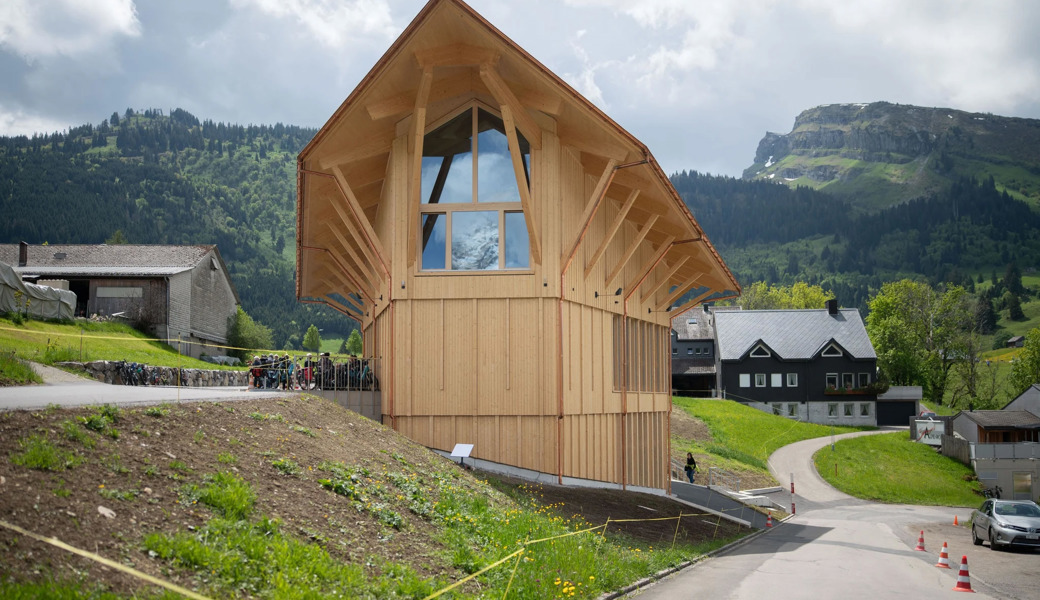 Teil der weit ausstrahlenden Klangwelt Toggenburg: das Resonanzzentrum Peter Roth mit dem Klangdom.
