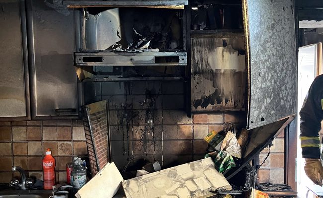 Wohnung nach Küchenbrand unbewohnbar – Brandursache unklar