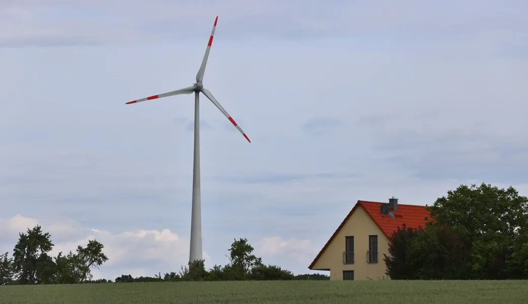 SVP sagt Nein zum Lärmschutz und fordert Rückzug der Gemeinde bei Windkraft