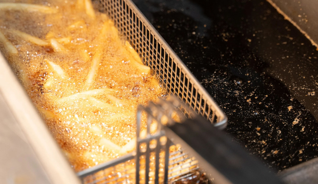Schimmlige Zitronen und verdorbenes Frittieröl: Grüselbeizer muss Busse zahlen