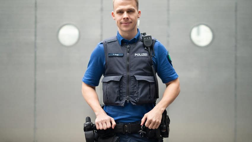 Stets einsatzbereit: Über Polizeifunk erfährt Gugg, wenn er einrücken muss.