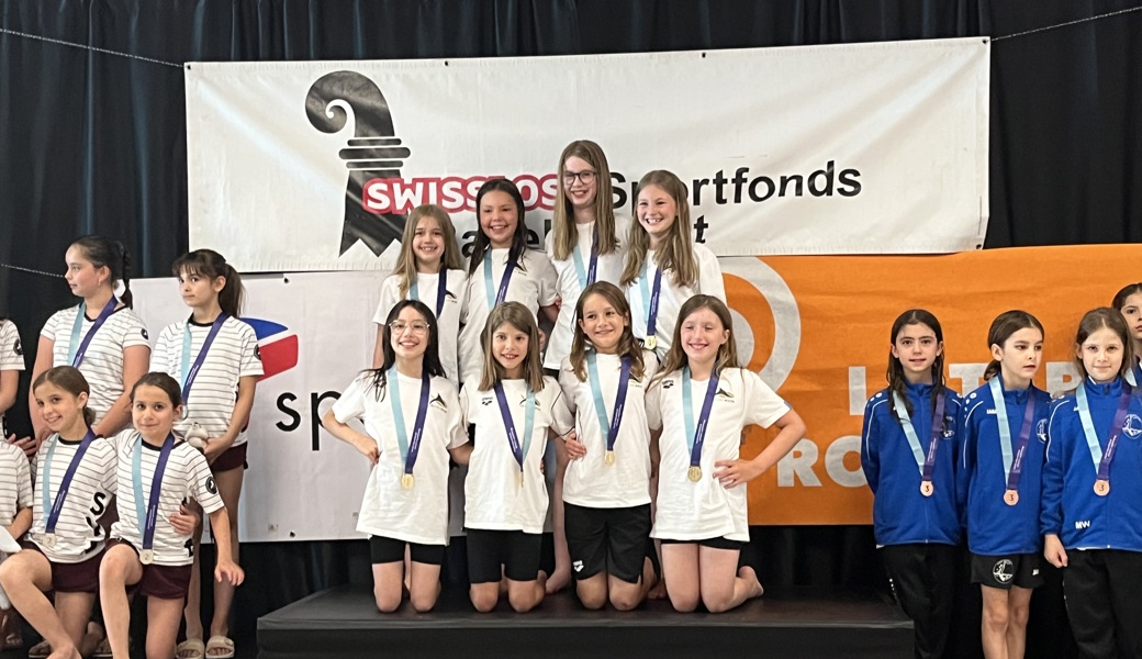 Die jungen Flöserinnen dürfen stolz auf sich sein: Sie holten Gold für ihren Verein.