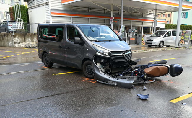Motorradfahrer wurde bei einem Zusammenstoss in Wattwil leicht verletzt