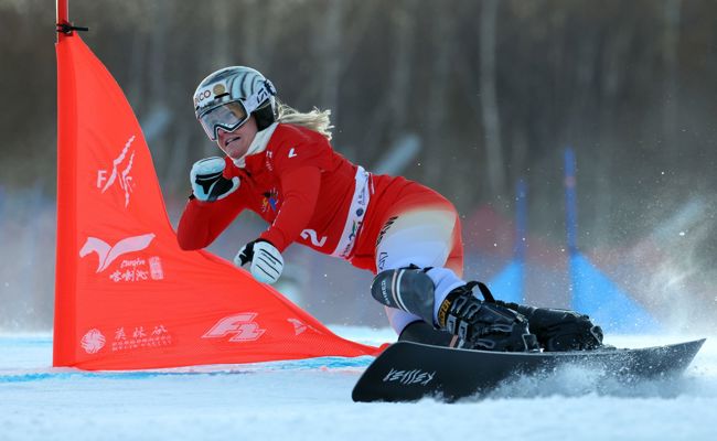 Weltcupauftakt geglückt: Julie Zogg fährt in China aufs Podest