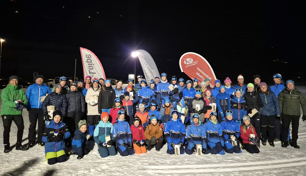 Klubrennen bei Flutlicht begeisterte Jung und Alt