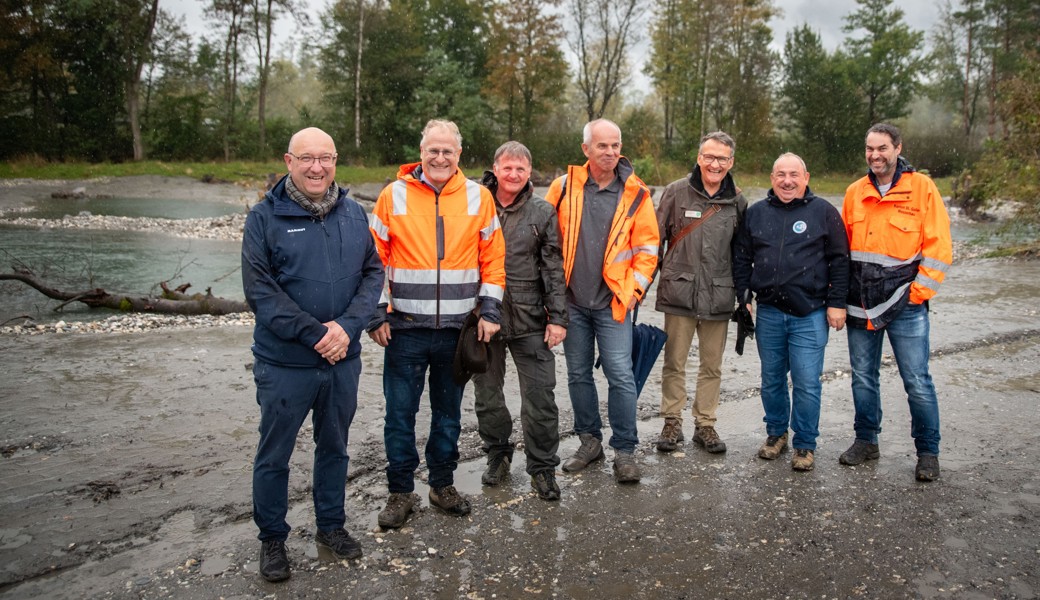 Gruppenbild bei der Exkursion (von links): Regierungsrat Beat Tinner, WBK-Kommissionspräsident Eduard Neuhaus, die Referenten Marcel Zottele, Dominik Wäger, Christoph Birrer, Christian Schwendener und Andreas Düring.