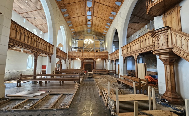 Mit ein paar Wochen Verspätung: Jetzt wird gehämmert und gemalt