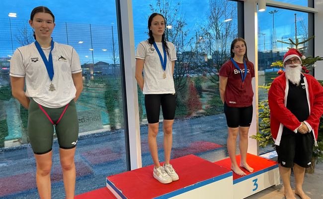 Christmas Cup: Leonie Menzi holt zwei Medaillen