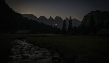 Verspätetet brannten sie doch noch: Höhenfeuer auf den Churfirsten