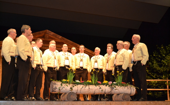 Urchiger Abend mit Liedern zur Heimat – und zu Nachtbueben