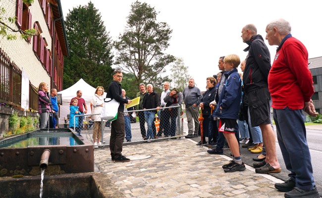 Historischer Wasserspender: Hirschnerbrunnen und Platz eingeweiht