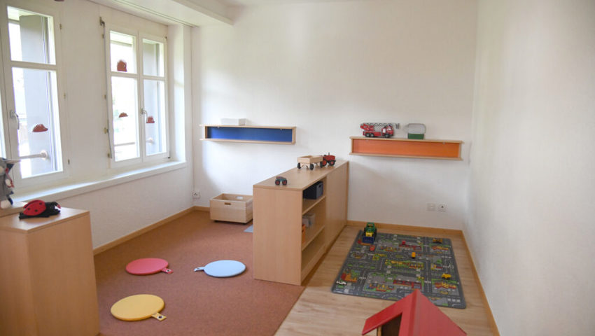  Im «Bauraum» können sich die Kinder unter anderem mit Lego-Materialien beschäftigen. 