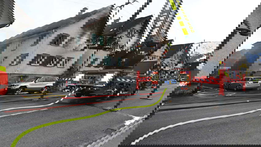  Die Feuerwehr brachte den Brand unter Kontrolle.