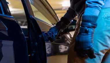 Schon wieder: Teure Fahrzeuge aus Autogarage geklaut – und ab nach Frankreich