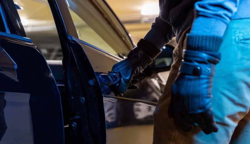 Schon wieder: Teure Fahrzeuge aus Autogarage geklaut – und ab nach Frankreich