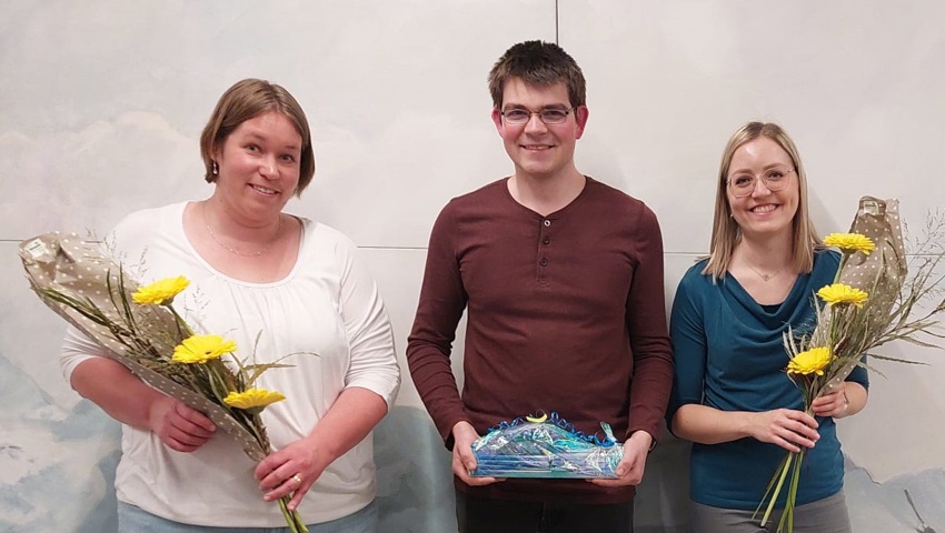 Die Neugewählten, von links: Kassierin und Vizepräsidentin Beatrice Eggenberger, Materialwart Patrik Zogg, Revisorin Bianca Jäger.