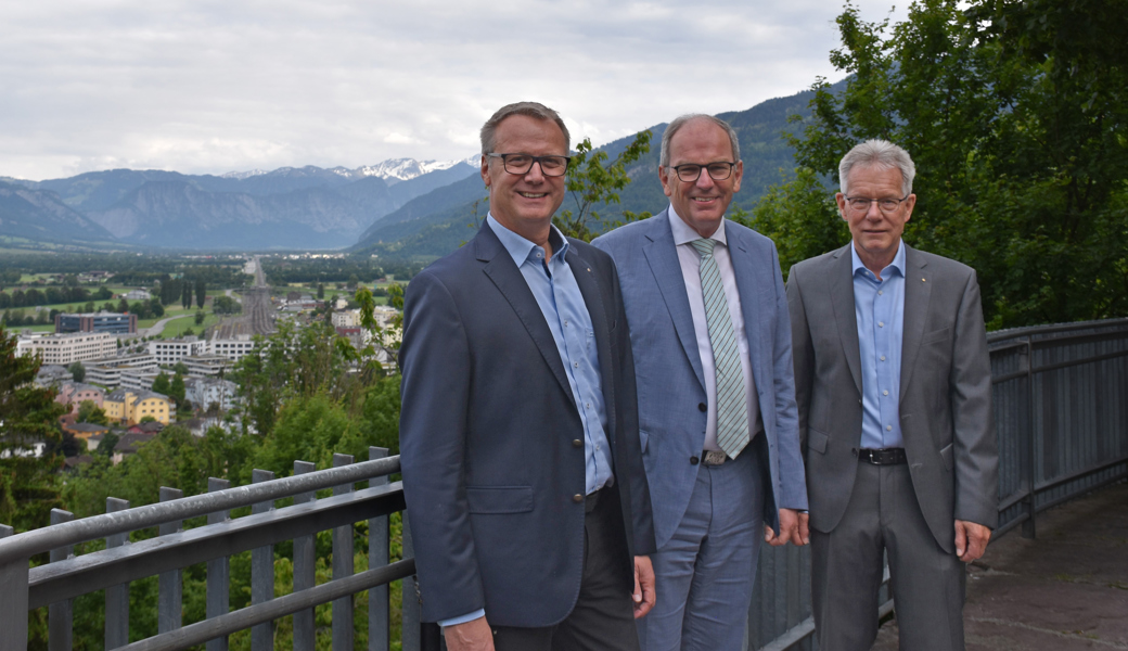 Rückblick, Überblick und Ausblick auf die Pizolcare AG und deren mittlerweile schon 25-jährige Geschichte, von links: Joachim Leupold, Regierungsrat Bruno Damann und VR-Präsident Urs Keller.