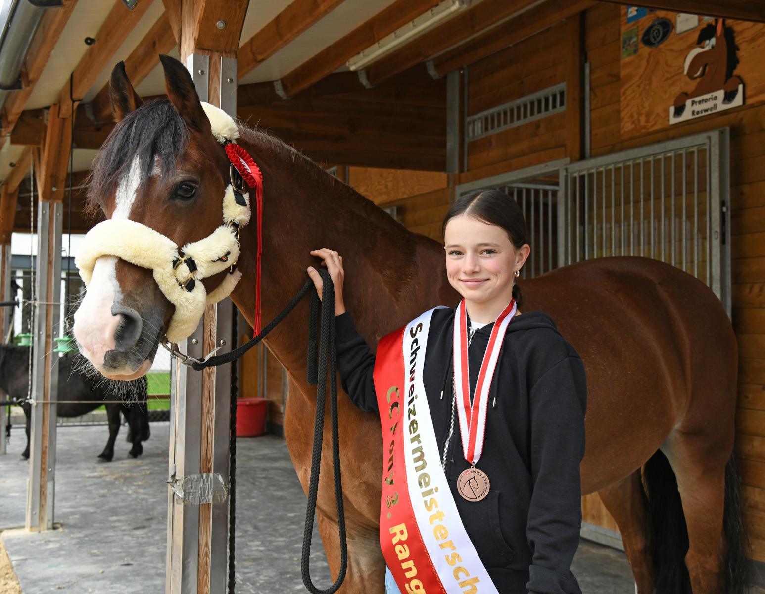 Hedda Fluri neu im Juniorenkader der Springreiter