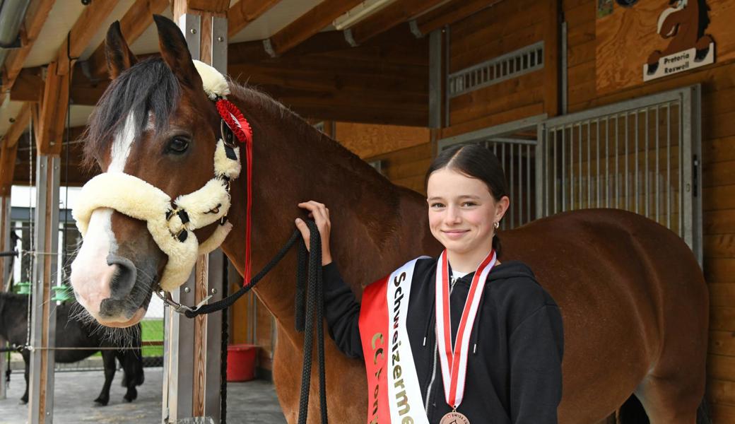Hedda Fluri neu im Juniorenkader der Springreiter