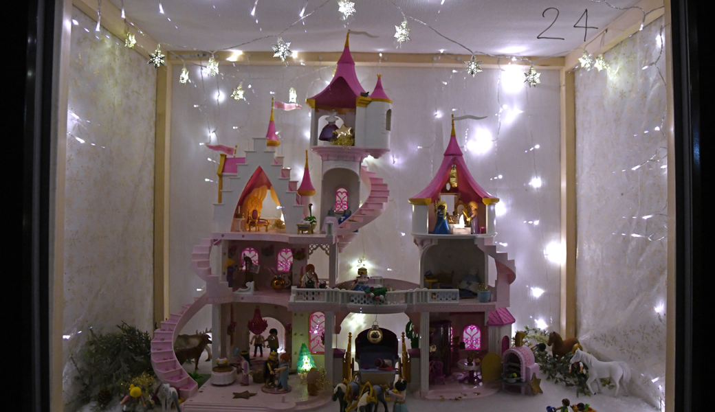  Bald gibt es wieder kreative Adventsfenster zu bestaunen. 