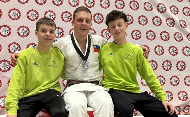 Silbermedaille für Fabian Tischhauser an internationalem Wettkampf