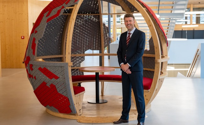 Owen Murphy wird neuer Direktor der International School