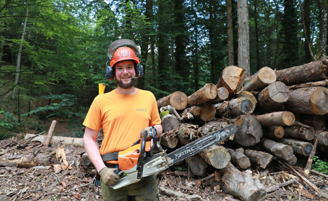 Jonas Lübbig hat mit einer Glanznote die Branche gewechselt: Aus Metall ist Holz geworden