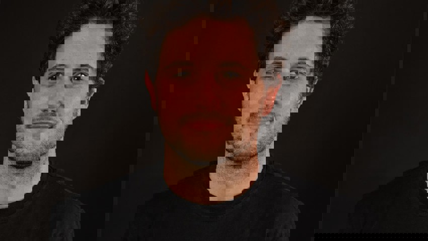  st in den Vorstand des Vereins Freilichtbühne Rüth gewählt worden: Kevin Oeler. 