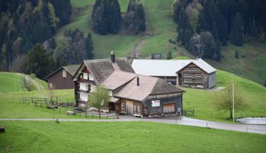 Auch der Stacheldraht wurde entfernt: Hof Barenegg ist verkauft
