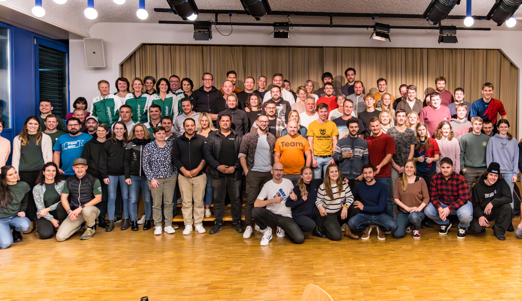 Sie prägten den Grabser Cup 2023: Die Teilnehmenden und die OK's.