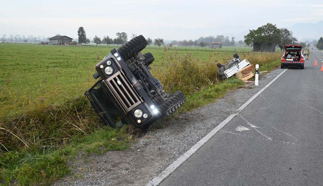 Der Lenker bliebt unverletzt: Selbstunfall zwischen Gams und Haag. 