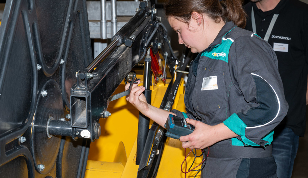 Fünfter Rang für die Grabserin Jasmin Messmer bei den Landmaschinen-, Baumaschinen- und Motorgerätemechanikern.