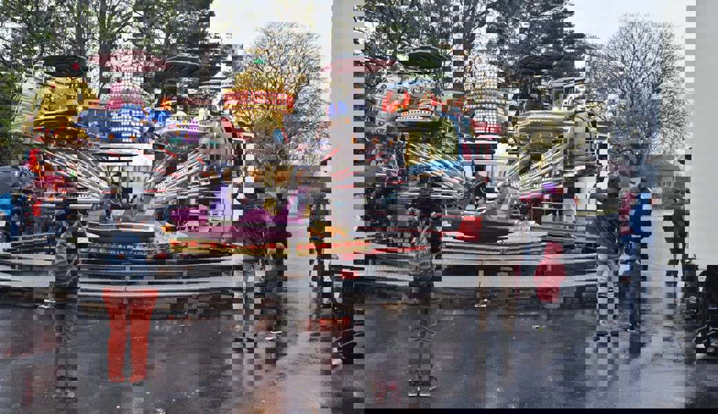 Buntes Jahrmarkttreiben: Der Regen tat der guten Stimmung keinen Abbruch