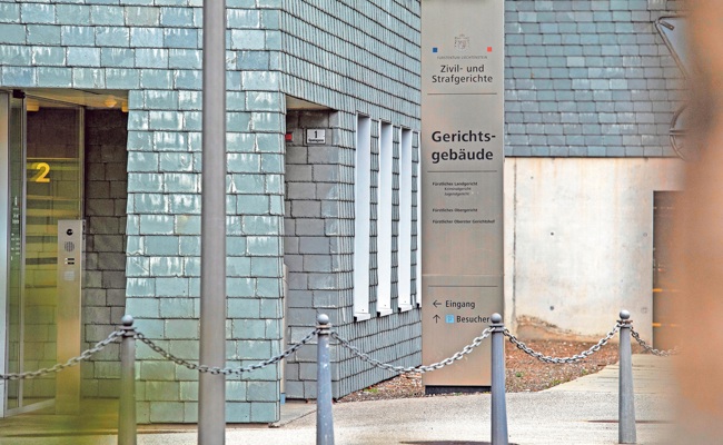 Bewährungshelfer mit Messer bedroht: Täter bleibt Unterbringung erspart