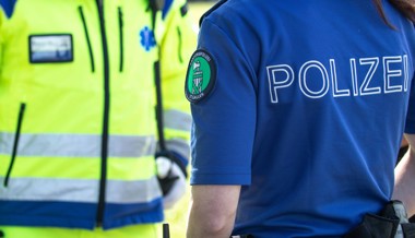 Mann schiesst sich bei Training in den Fuss